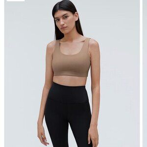 NWOT | Everlane | The Perform Bra® in Cocoa